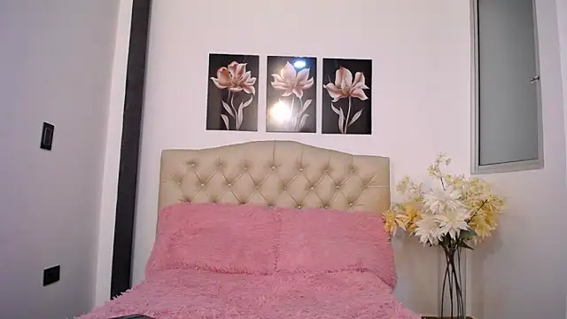 Czat XXX na żywo – pinky_f00x