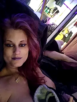 BusyB1983's Live XXX Chat