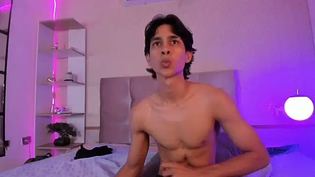 Cheys_Mast Live XXX-chat