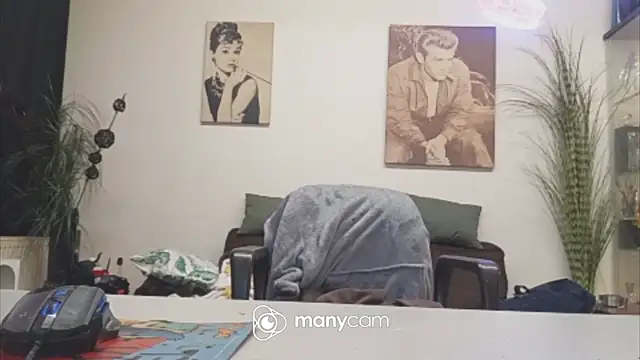 Czat XXX na żywo – der_dino30