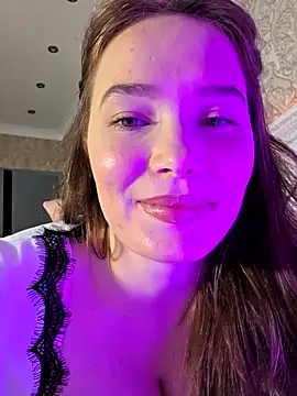 ForLoveAnd's Live XXX Chat