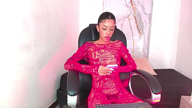 julietha03: онлайн-секс-чат