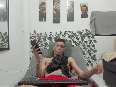 Latins_Boss Pertunjukan Webcam