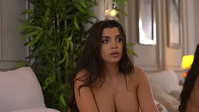 Chat XXX en directo de NicoleCellini