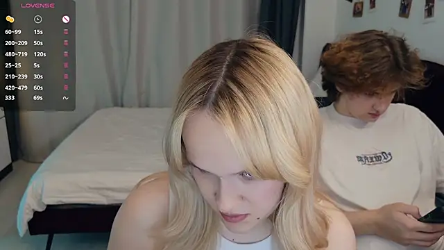 minions2 Webcam Show