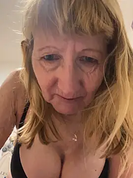 MatureKim's Live XXX Chat