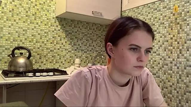 KikiAmino's Live XXX Chat