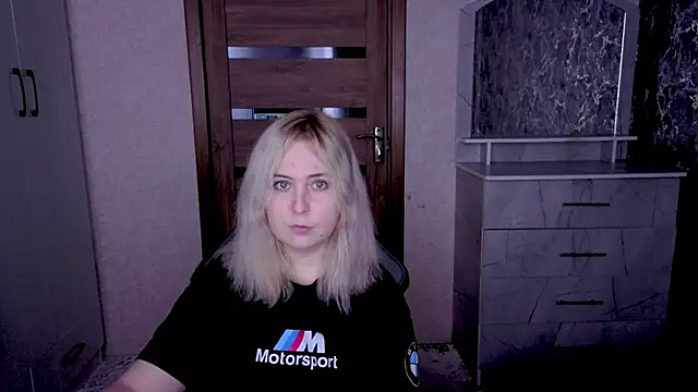 Kristy-Max Live XXX-Chat