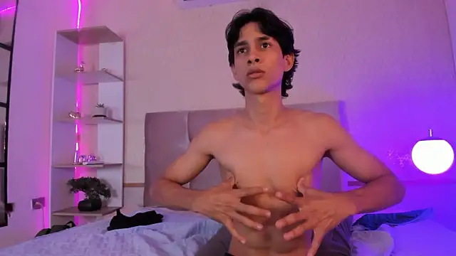 Cheys_Mastn Live XXX chat