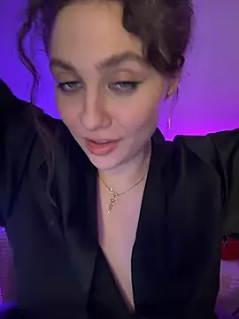 Your_insomniya live XXX chat