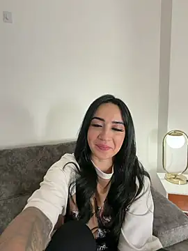 Chat +18 de EmmyEvans1 ao vivo