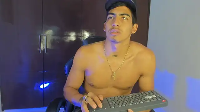 Milo_LatinBoy 现场XXX聊天