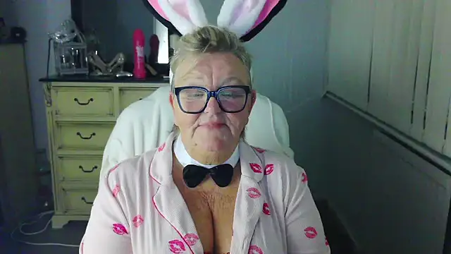 BridgetBlueEyes webcam show