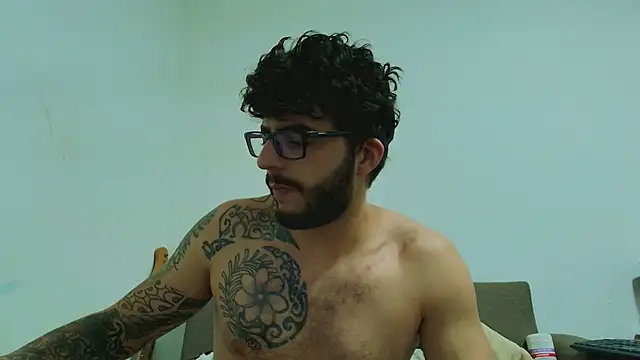 thomas_gun Live XXX-chat