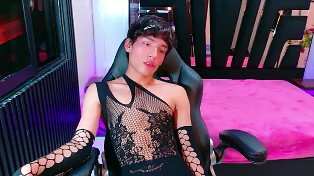 IsaacNovaa Live XXX-chat