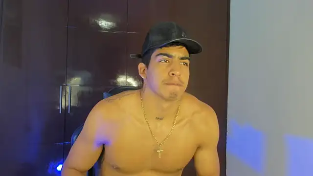 Milo_LatinBoy – Naživo XXX chat