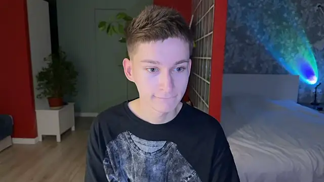 Chat +18 de AlexFH ao vivo