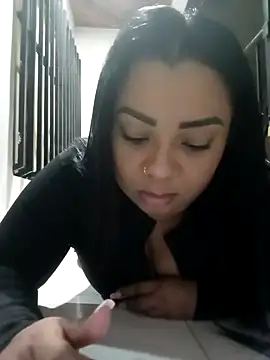 MelanyShayk Adlı Modelin Canlı XXX Sohbeti