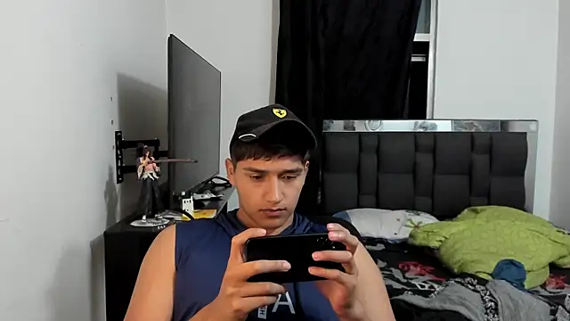 Show modela mateo-Esposito na web-kameri