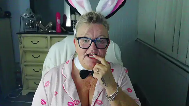 Czat XXX na żywo – BridgetBlueEyes