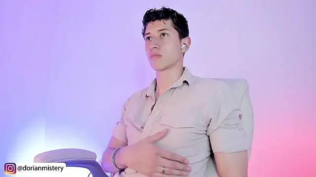 Dorianmistery2322_ Show Webcam