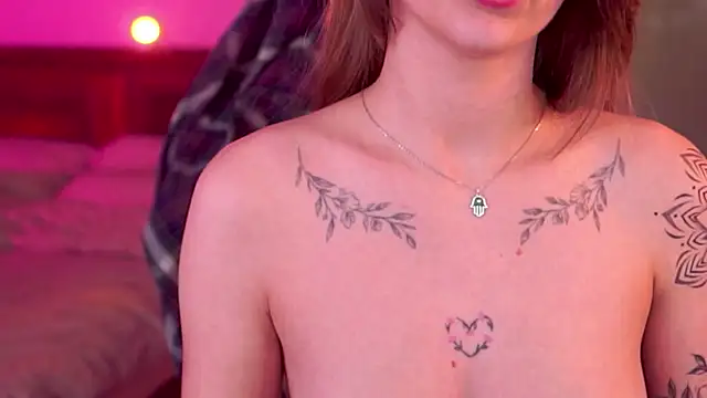 Kamila_icee's Live XXX Chat