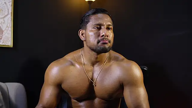 CallumMuscle élő XXX-chatje