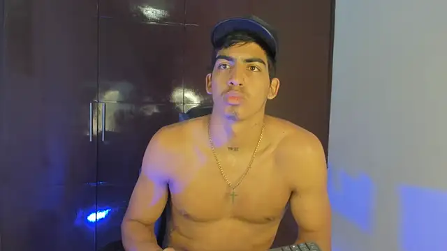 Milo_LatinBoy: απευθείας συνομιλία ΧΧΧ