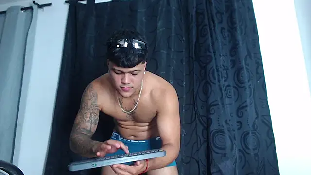 Show Webcam de Pedro_x777