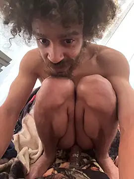 Mrvanillaa: διαδικτυακό σόου στην κάμερα