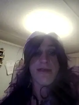 MaddyC6992's Webcam Show