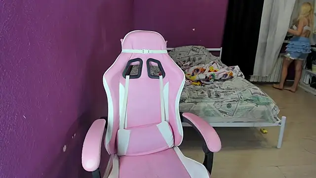 Lika8234's Webcam Show