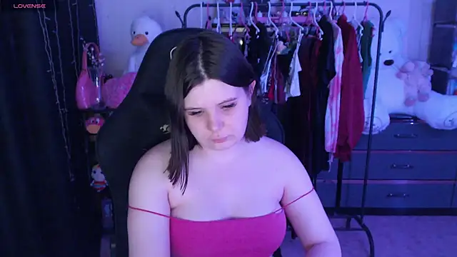 AmyVibess live XXX chat