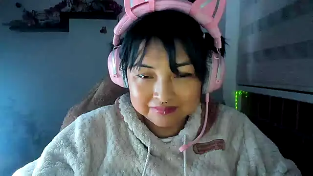 Czat XXX na żywo – Shaddycute_