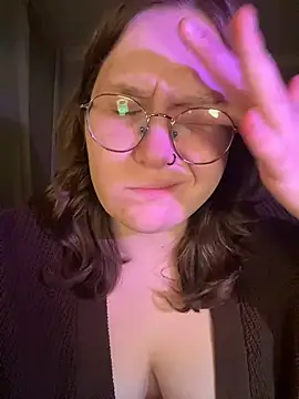 jullythefatty's Live XXX Chat