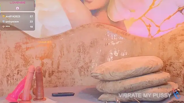 nylaroyale_crn Live XXX chat