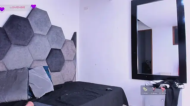 DulceJonesn Live XXX chat