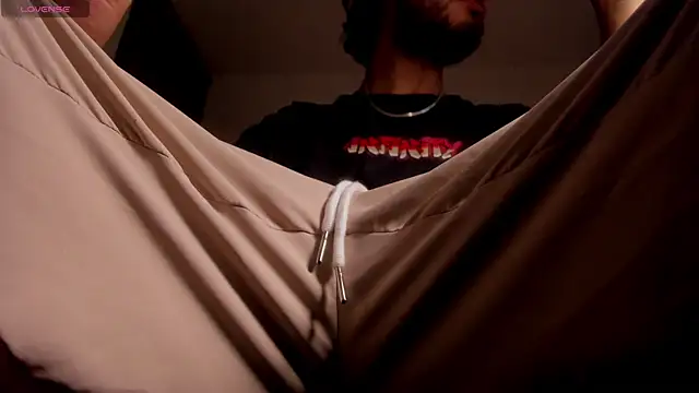 s_sven03 Chat XXX in diretta