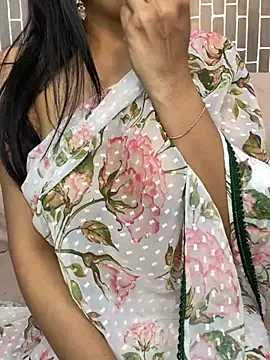 escape_with_me live XXX chat