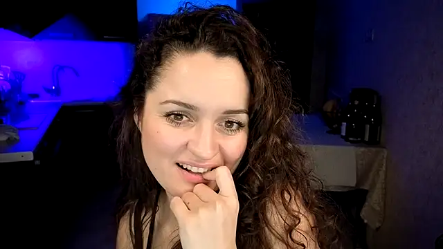 Cerann1 Adlı Modelin Canlı XXX Sohbeti