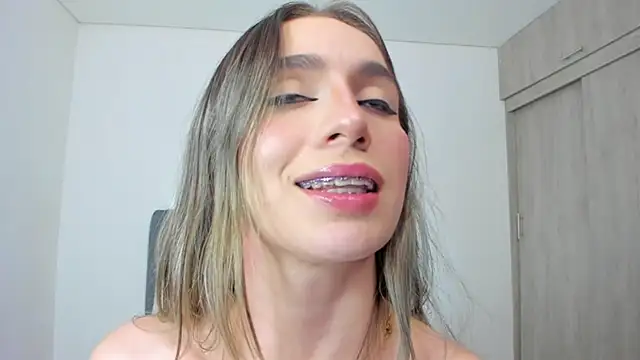 Chat +18 de im_sarah34 ao vivo