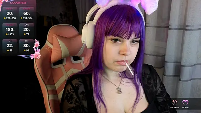 KristiBloom live XXX chat