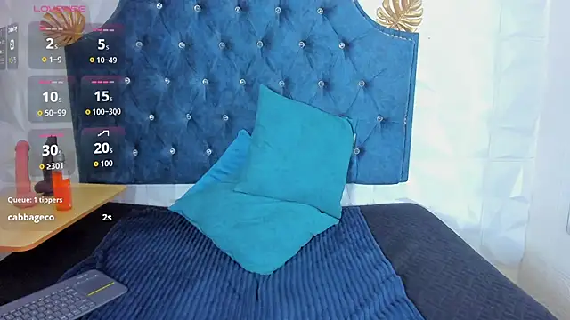 _mia_milf_'s Live XXX Chat