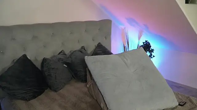 Pokazy przed kamerką – hotmilfbitch