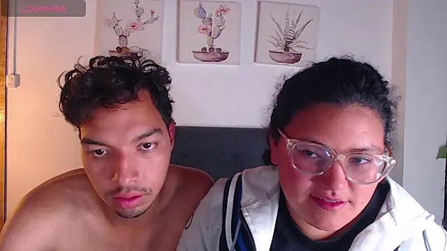 Show webcam de naughtycouplex_