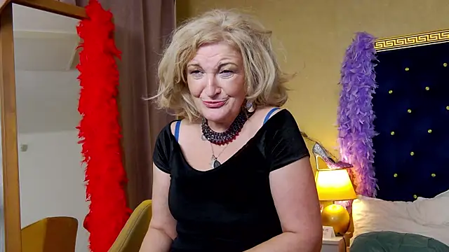 Allura_Jenson Adlı Modelin Canlı XXX Sohbeti