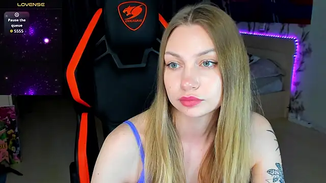 BiMolly 现场XXX聊天