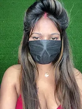 CUTI-NAINA Live XXX Chat