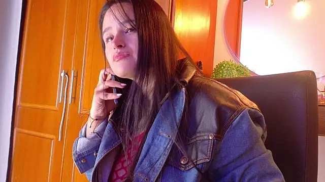 Jennifer_Vega1 Adlı Modelin Canlı XXX Sohbeti