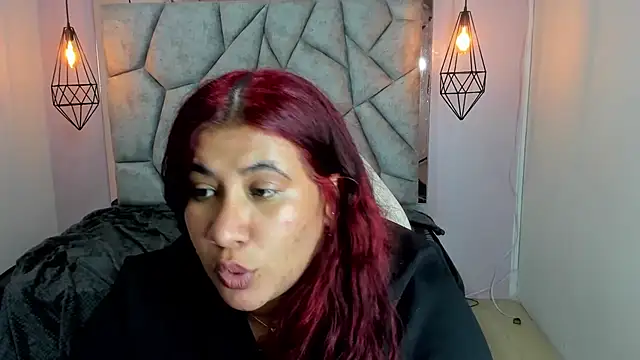 Chat XXX en directo de Addyy_02